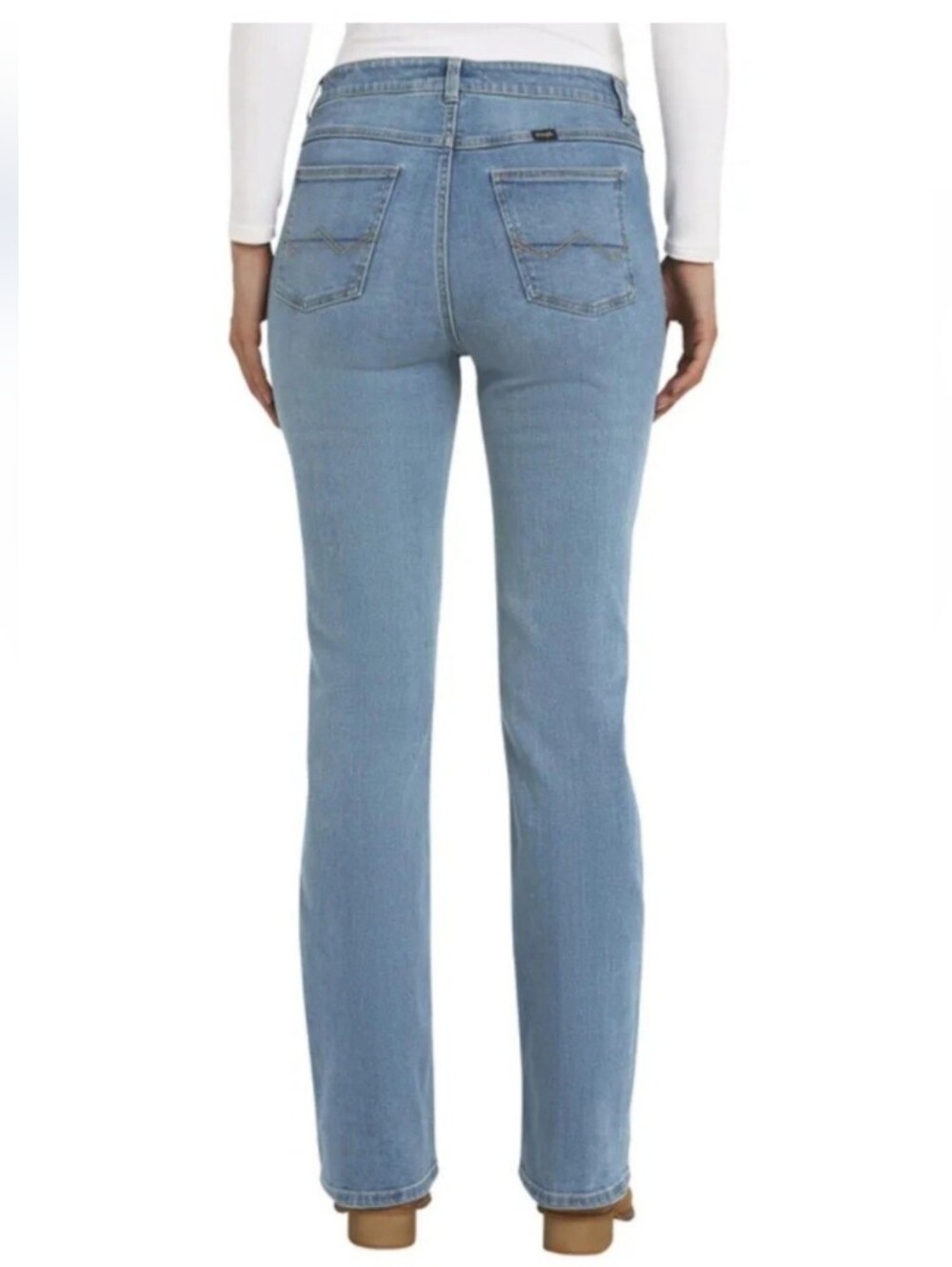 NEW! Wrangler Blue Wash High Rise Bootcut Jeans Multiple Sizes - Picture 2 of 16